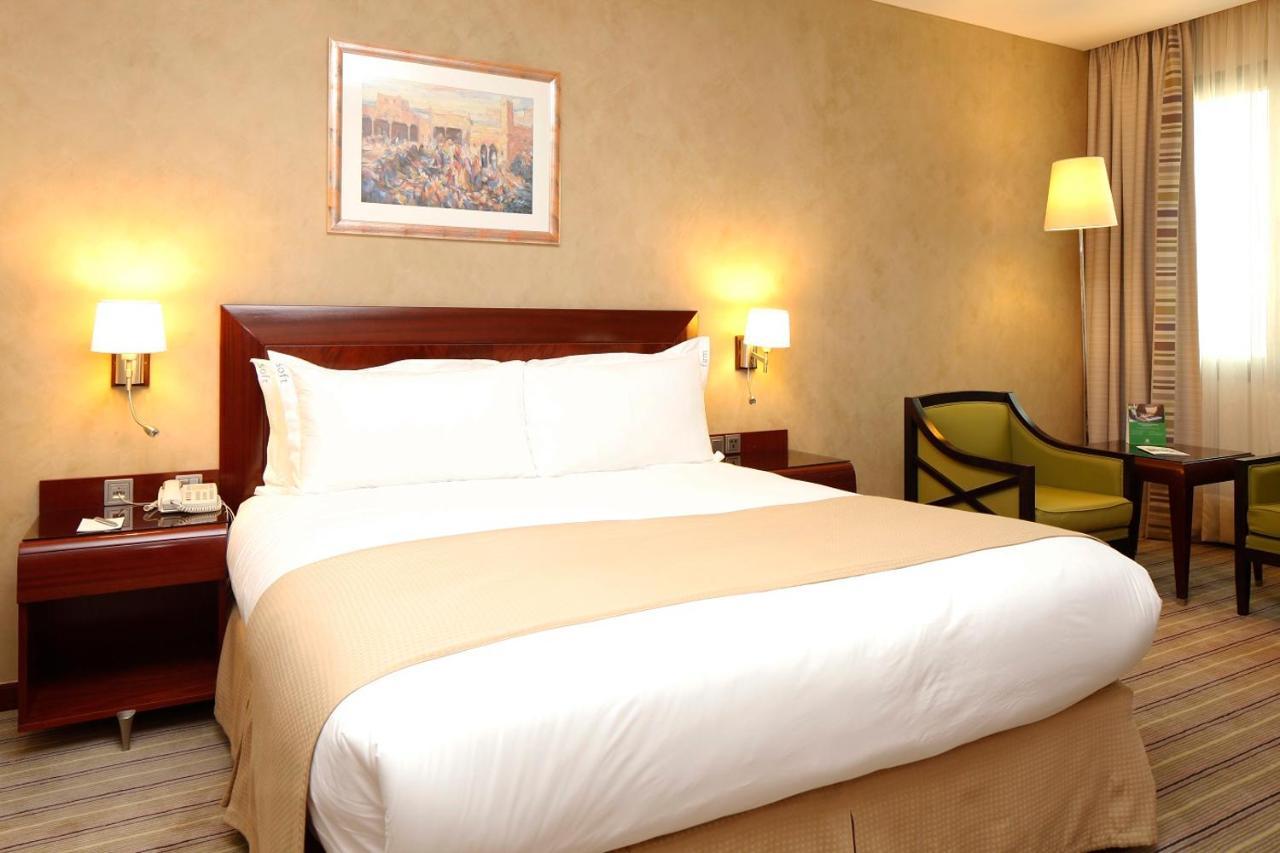 Holiday Inn Olaya By Ihg Rijád Exteriér fotografie