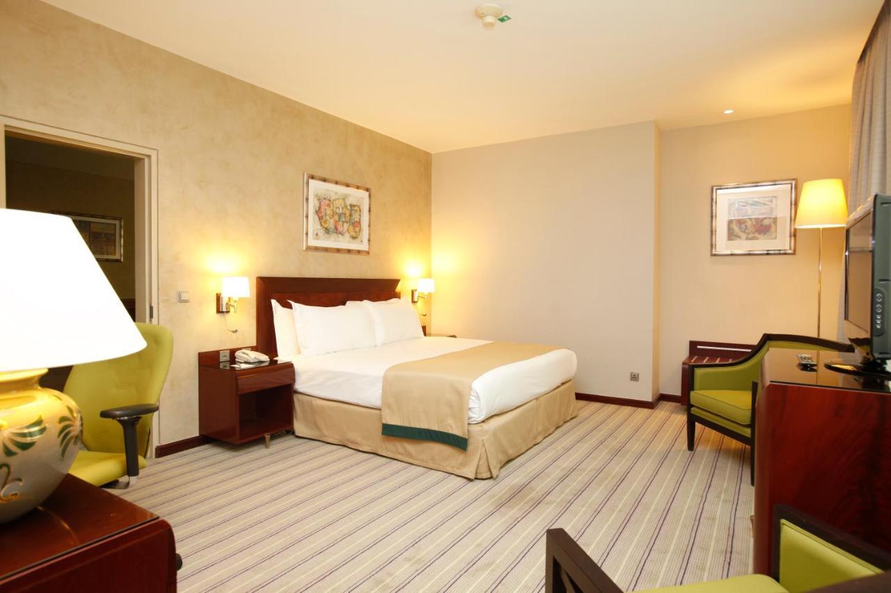 Holiday Inn Olaya By Ihg Rijád Exteriér fotografie