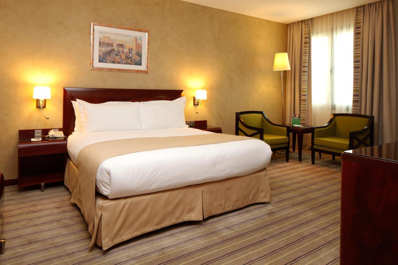 Holiday Inn Olaya By Ihg Rijád Exteriér fotografie