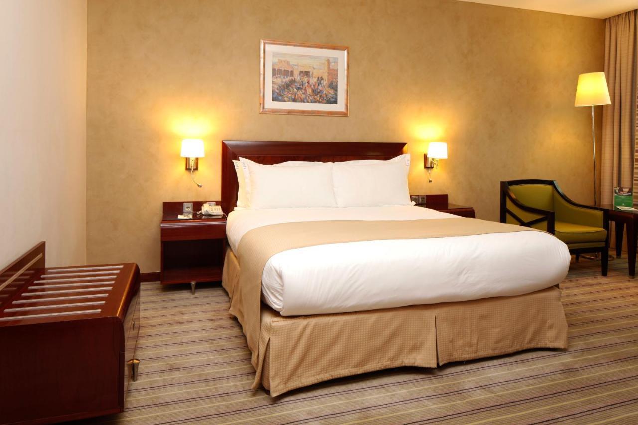 Holiday Inn Olaya By Ihg Rijád Exteriér fotografie