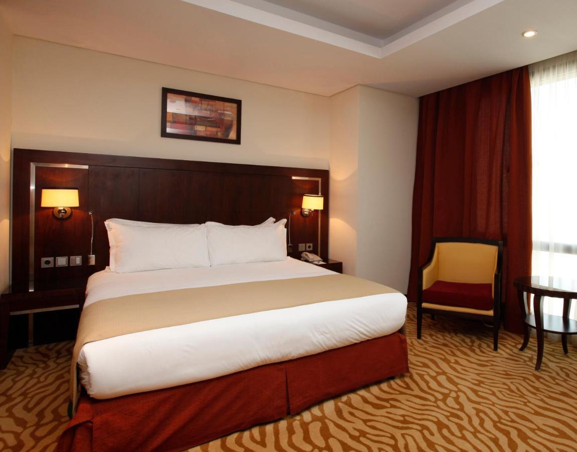 Holiday Inn Olaya By Ihg Rijád Exteriér fotografie