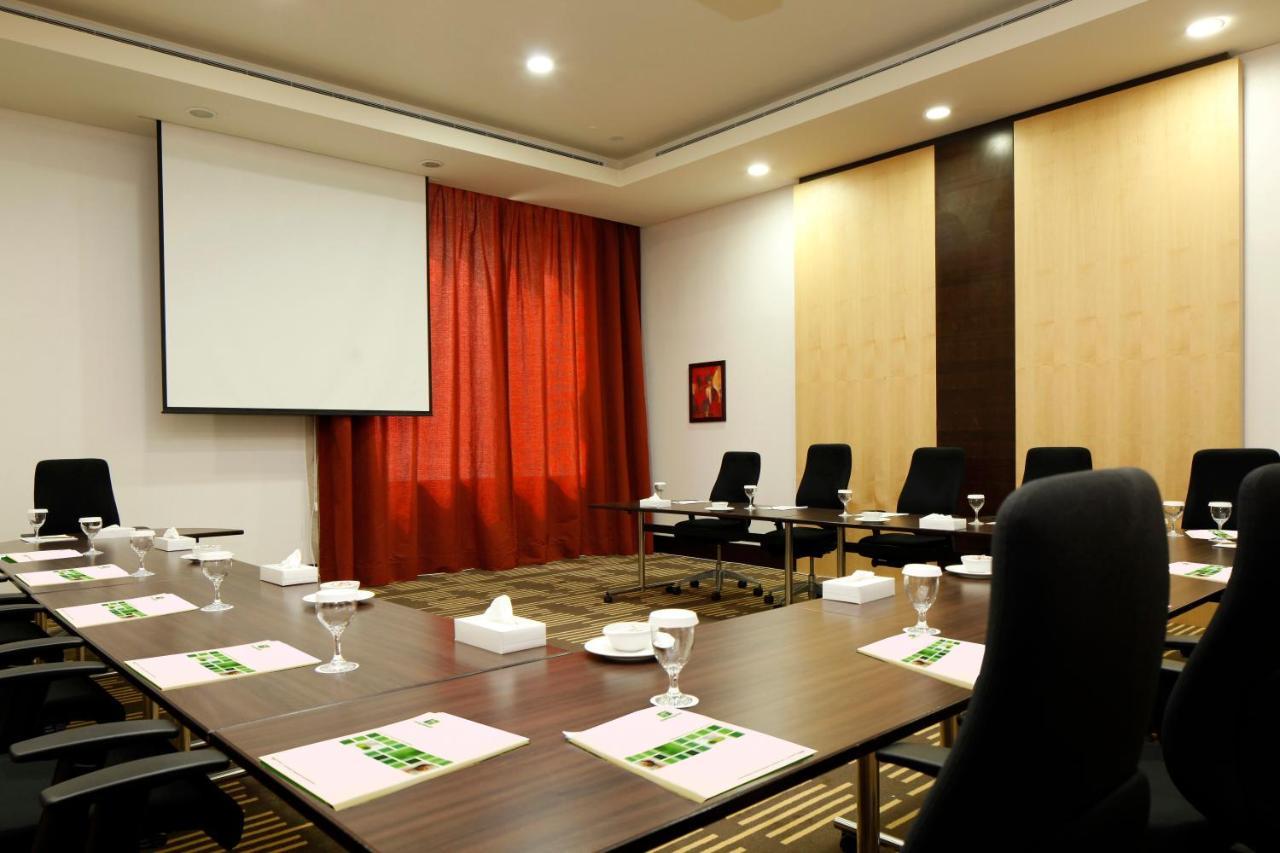 Holiday Inn Olaya By Ihg Rijád Exteriér fotografie